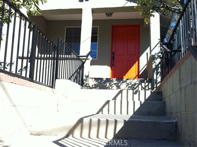 Detail Gallery Image 3 of 24 For 2321 Scott Ave, Los Angeles,  CA 90026 - 2 Beds | 1 Baths