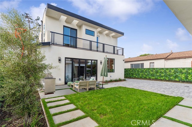 Detail Gallery Image 46 of 70 For 3932 S Minerva Ave, Los Angeles,  CA 90066 - 6 Beds | 6/1 Baths