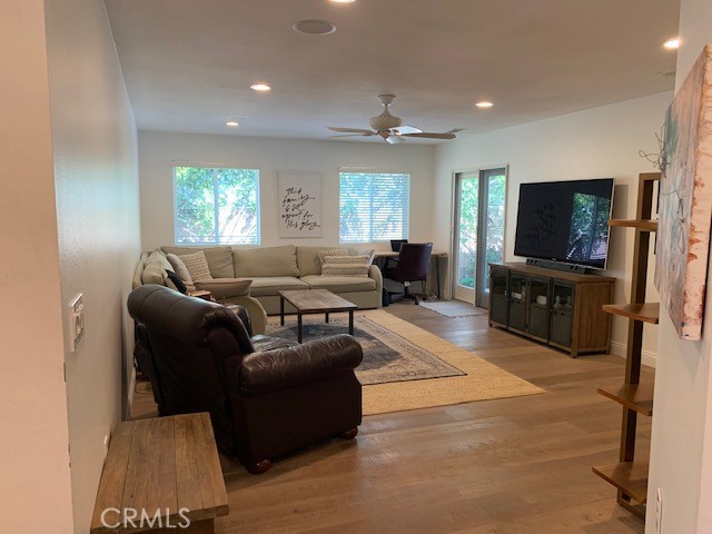 Detail Gallery Image 5 of 16 For 9652 Pollack Dr, Huntington Beach,  CA 92646 - 4 Beds | 3 Baths