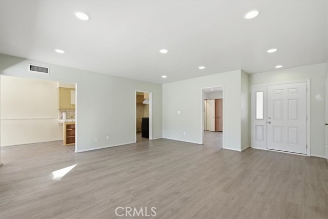 Detail Gallery Image 6 of 31 For 9147 Haddon, Sun Valley,  CA 91352 - 3 Beds | 2 Baths