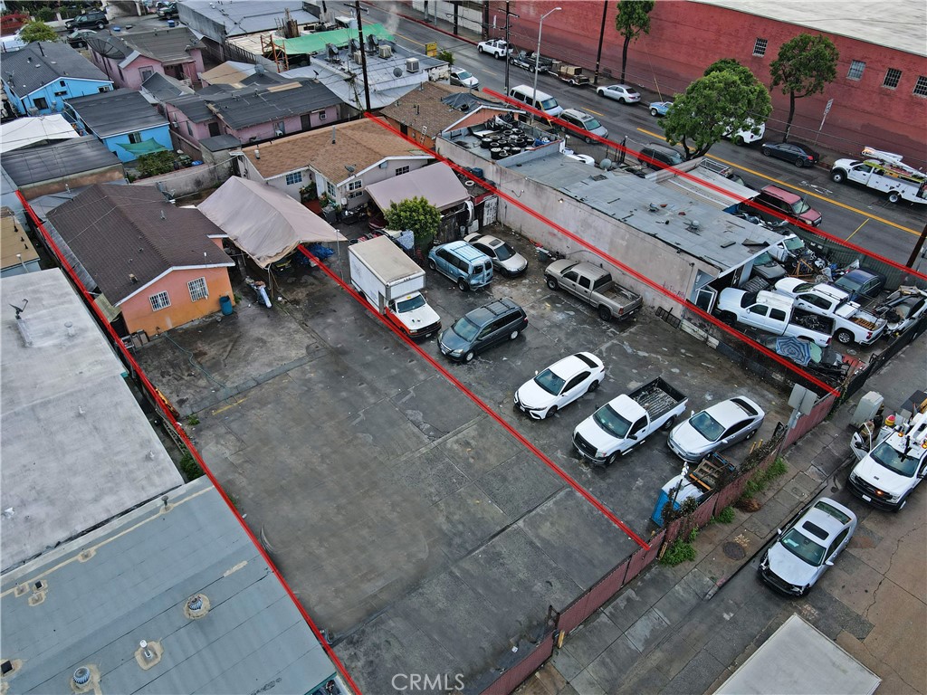 https://media.crmls.org/medias/ae15f661-fcb8-4d74-841c-4b5576a193db.jpg?preset=X-Large