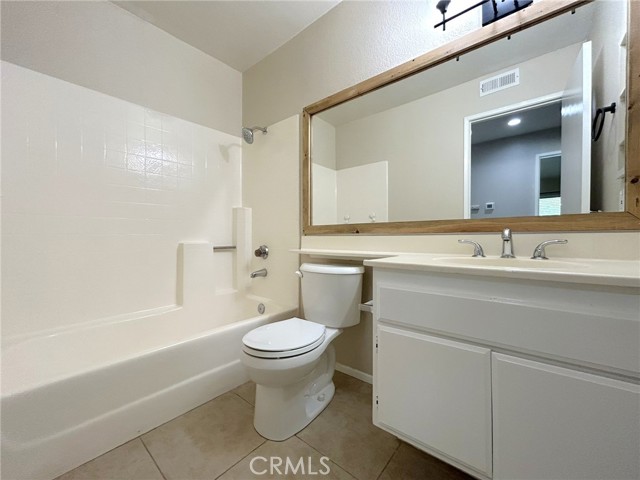 13342 Daffodil, Yucaipa CA: https://media.crmls.org/medias/ae1639c8-47d1-4db8-ac3e-6a9e4037cb4b.jpg