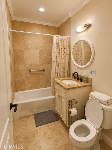 Front Image Thumbnail for CRSR26173078