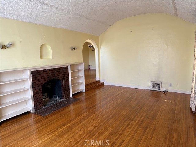 Image 4 of 5 For 920 Spaulding Avenue