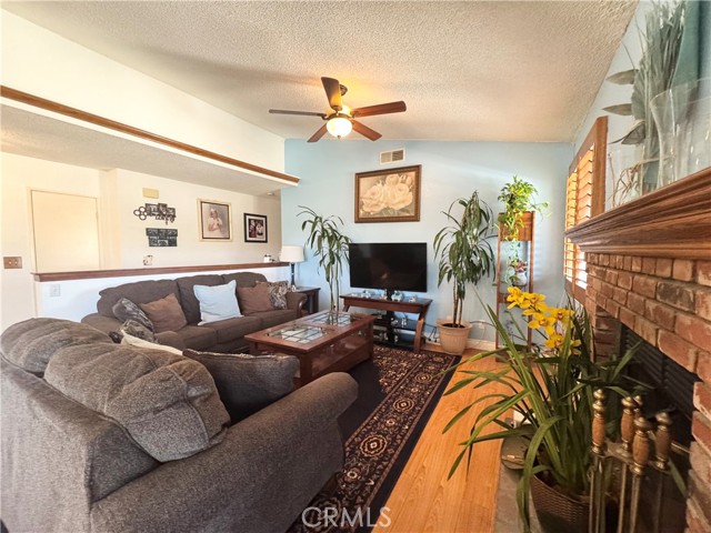 Detail Gallery Image 9 of 24 For 7446 Bangor Ave, Hesperia,  CA 92345 - 3 Beds | 2 Baths