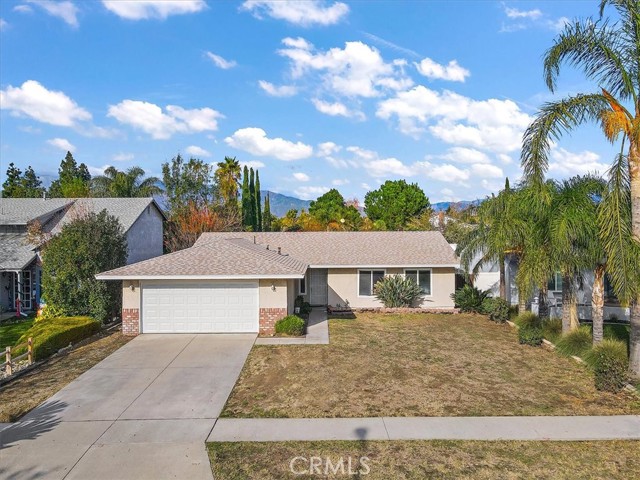 15740 Fairview Dr, Fontana, CA 92336