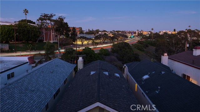 1818 Stanford Avenue, Redondo Beach, California 90278, 4 Bedrooms Bedrooms, ,3 BathroomsBathrooms,Residential,Sold,Stanford,SB22049289