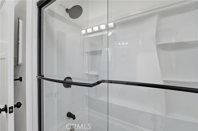 Image 23 of 39 For 2917 Del Amo