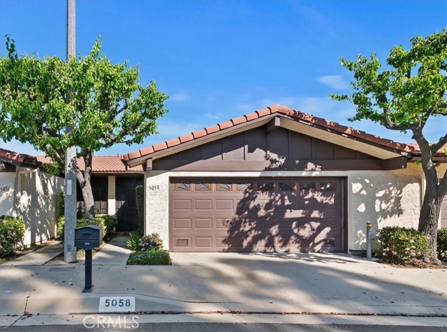 Detail Gallery Image 2 of 37 For 5058 Tierra Antigua, Whittier,  CA 90601 - 2 Beds | 2 Baths