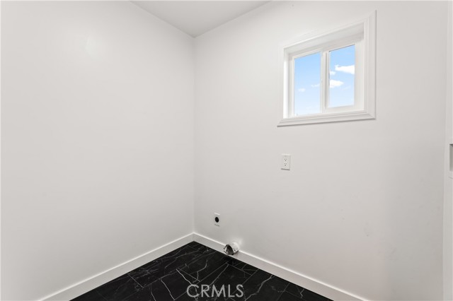 14592 Lyle Street, Sylmar CA: https://media.crmls.org/medias/ae1989c6-91bc-425e-88b9-ef13122bb24e.jpg