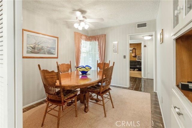 17416 Dearborn Steet, Northridge CA: https://media.crmls.org/medias/ae19d637-4450-4822-baaf-b2f778ad4360.jpg