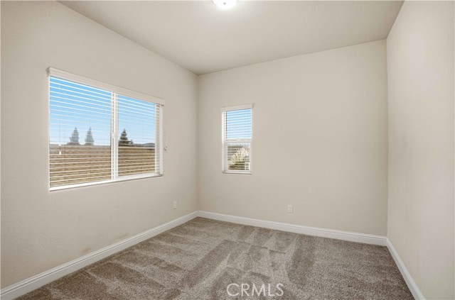 Detail Gallery Image 27 of 39 For 4852 Kinross Ct, Merced,  CA 95348 - 4 Beds | 2/1 Baths