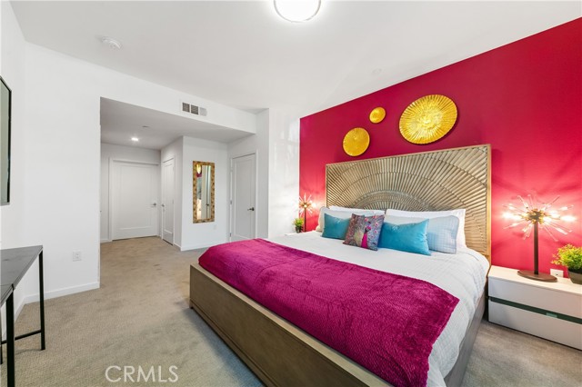 Detail Gallery Image 4 of 41 For 950 S Fairfax Ave #136,  Los Angeles,  CA 90048 - 2 Beds | 2 Baths