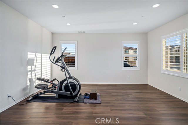 Detail Gallery Image 15 of 49 For 2434 Lugar Hermoso Ct, Rosamond,  CA 93560 - 4 Beds | 2/1 Baths