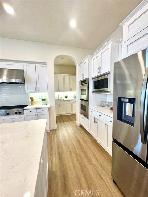 26480 Valley Oak Lane, Valencia CA: https://media.crmls.org/medias/ae1ce740-d6cb-444e-af28-0976bf6d9b3a.jpg