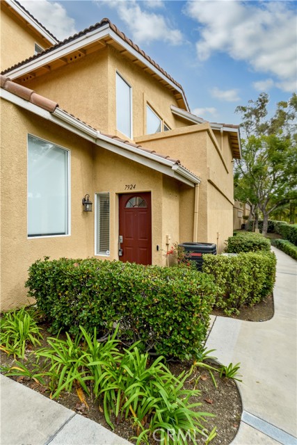 Image 2 for 7924 E Menton Ave, Anaheim Hills, CA 92808