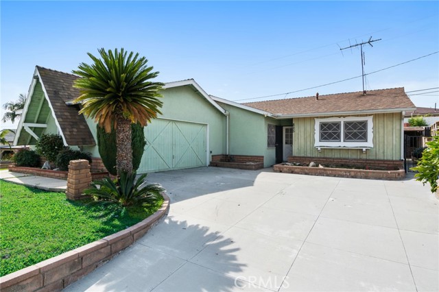 825 Adobe Avenue, Montebello, California 90640, 3 Bedrooms Bedrooms, ,1 BathroomBathrooms,Single Family Residence,For Sale,Adobe,MB24052132