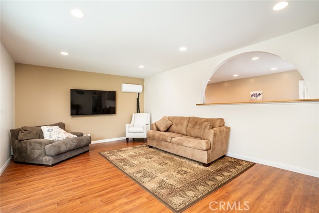 Image 6 of 29 For 15501 Eliot  