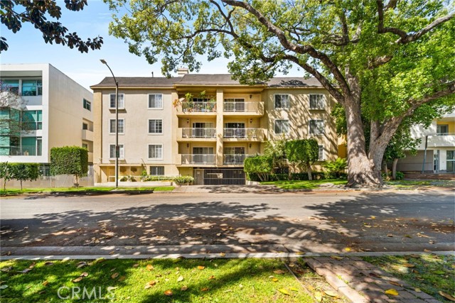 Detail Gallery Image 1 of 20 For 1535 S Bentley Ave #202,  Los Angeles,  CA 90025 - 2 Beds | 2 Baths