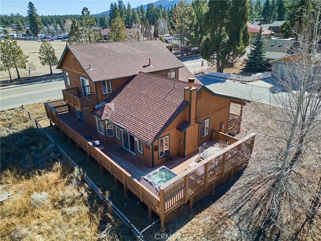 https://media.crmls.org/medias/ae1e9d35-0028-4922-8d28-a3a521e8ef34.jpg?preset=X-Large