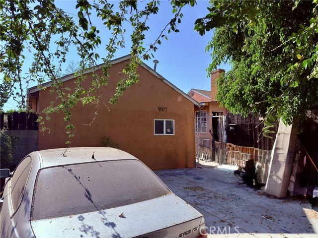 18536 Sunburst Street, Northridge CA: https://media.crmls.org/medias/ae1f3739-48fd-4bc3-982f-a8742cc49072.jpg