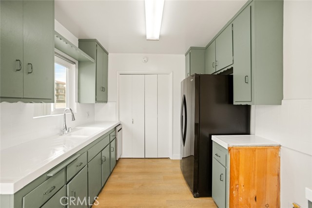 Detail Gallery Image 9 of 23 For 740 W 27th St #4,  San Pedro,  CA 90731 - 2 Beds | 1 Baths