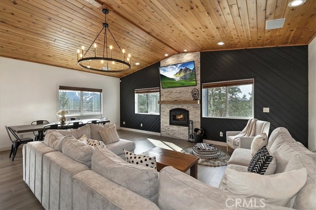 Detail Gallery Image 8 of 73 For 1051 Mound, Big Bear City,  CA 92314 - 4 Beds | 5 Baths