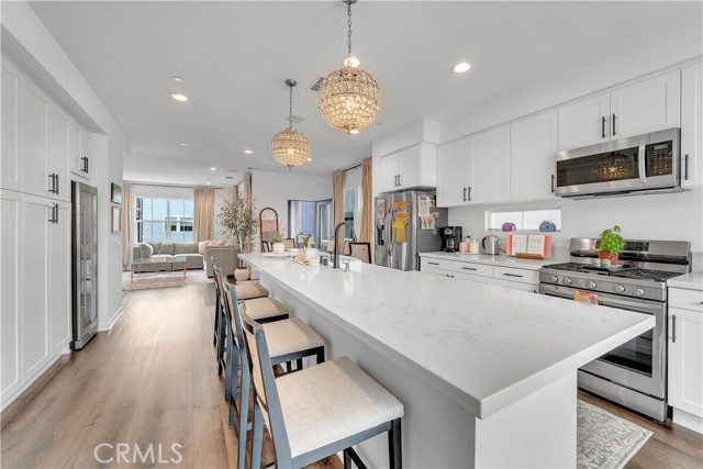 516 Caleigh Lane, Costa Mesa CA: https://media.crmls.org/medias/ae2000c8-80c4-4c9d-9bb8-086e04ba2e78.jpg