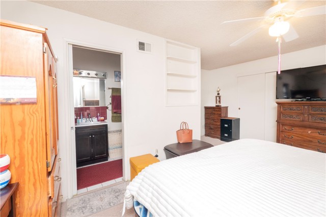 2996 Gladstone Street, Pomona CA: https://media.crmls.org/medias/ae200334-836f-4fc7-937a-9667aadff0b8.jpg