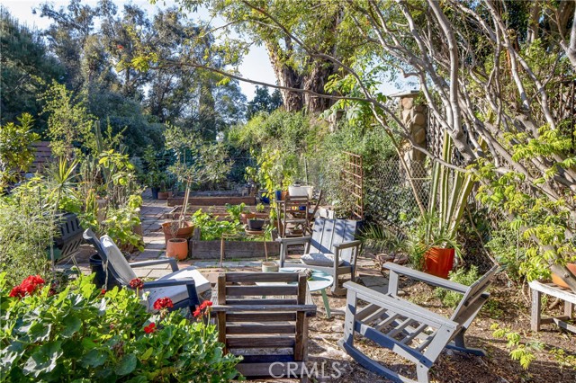 Detail Gallery Image 14 of 15 For 6400 Primrose, Los Angeles,  CA 90068 - 2 Beds | 2 Baths