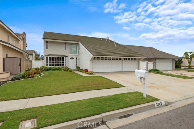 Detail Gallery Image 2 of 44 For 2342 Caper Tree Drive, Tustin,  CA 92780 - 4 Beds | 3 Baths