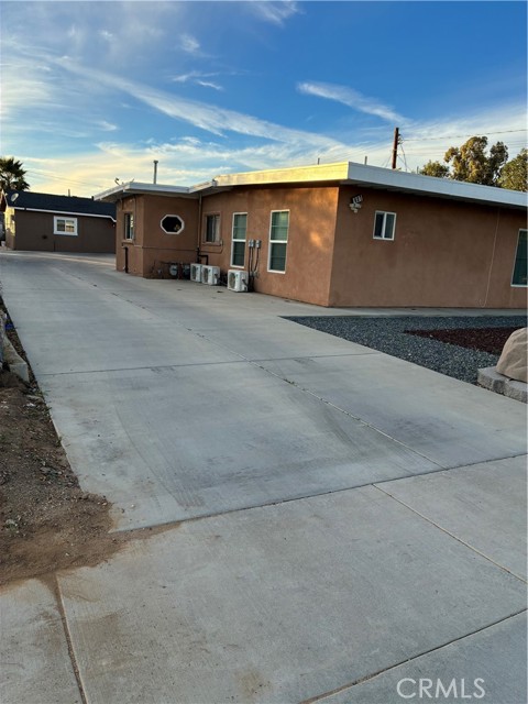 Detail Gallery Image 2 of 10 For 627 Xenia Ave, Beaumont,  CA 92223 - 4 Beds | 2 Baths