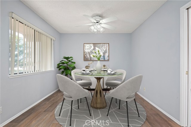 9000 Vanalden Avenue, Northridge CA: https://media.crmls.org/medias/ae208845-aba1-4694-83d8-2456f3415984.jpg