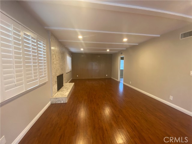 Detail Gallery Image 24 of 38 For 2106 Oxford Ave, Claremont,  CA 91711 - 4 Beds | 3 Baths