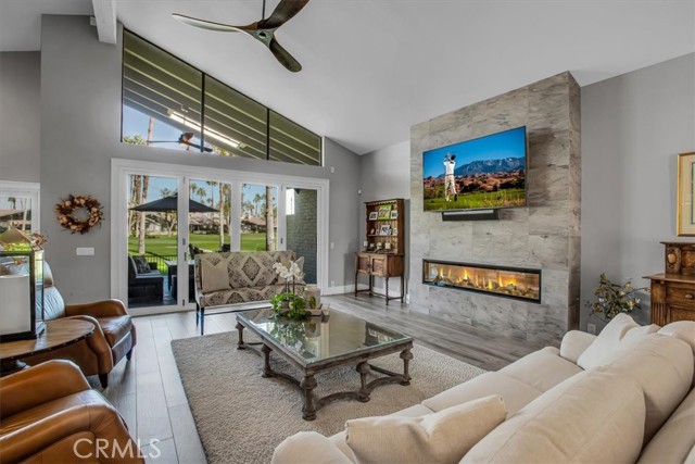 Detail Gallery Image 8 of 43 For 312 Running Springs Dr, Palm Desert,  CA 92211 - 2 Beds | 3/1 Baths