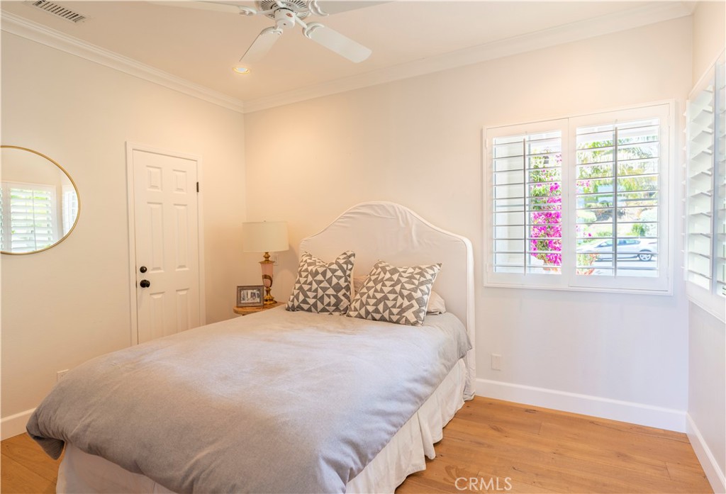 MLS #OC25280795 image #26