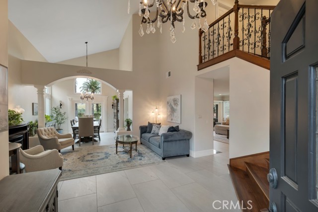 950 Firestone Circle, Simi Valley CA: https://media.crmls.org/medias/ae225dd9-675c-4f6c-950d-a2629011e90f.jpg