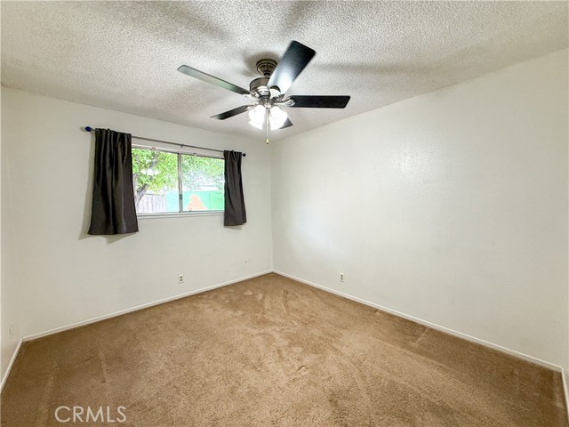 3583 Vernal, Merced CA: https://media.crmls.org/medias/ae22a296-e93f-4d54-b0ec-93c598a303e1.jpg