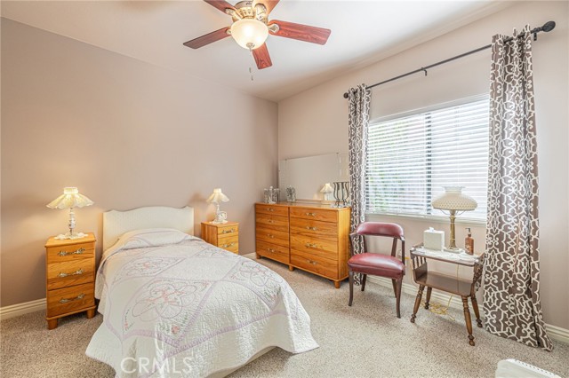 Detail Gallery Image 34 of 48 For 42255 Round Hill Dr, Lancaster,  CA 93536 - 4 Beds | 2/1 Baths