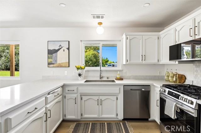 Detail Gallery Image 5 of 53 For 4255 San Benito Rd, Atascadero,  CA 93422 - 3 Beds | 2 Baths