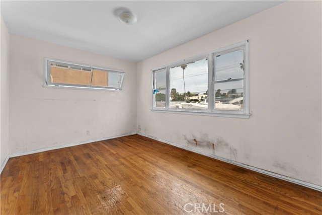 Detail Gallery Image 20 of 28 For 2511 4th St, Santa Monica,  CA 90405 - 6 Beds | 4 Baths