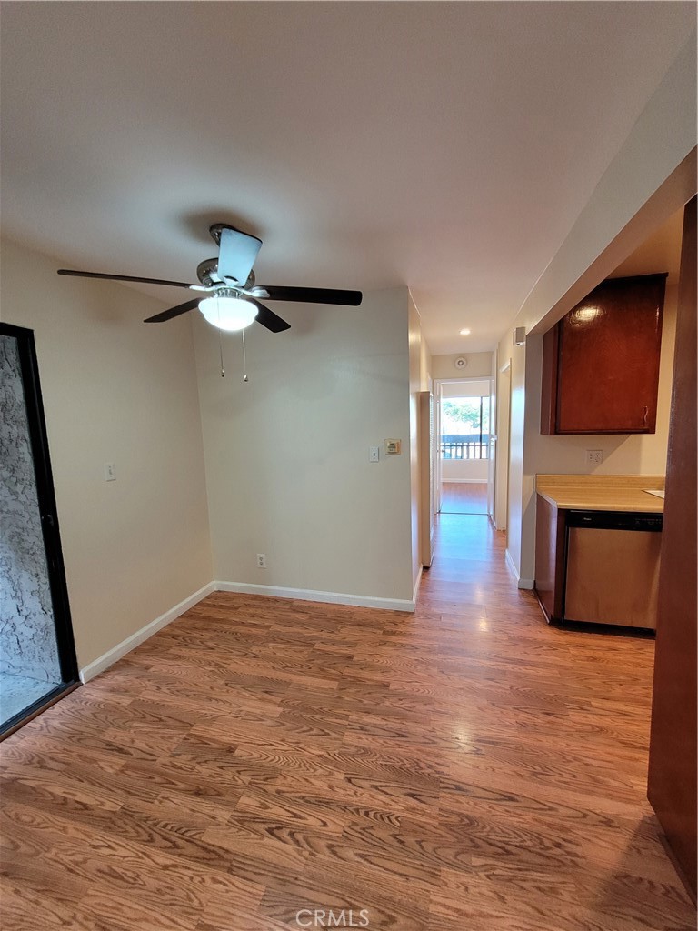 https://media.crmls.org/medias/ae24108e-d226-4a31-bd59-7311c96187bd.jpg?preset=X-Large