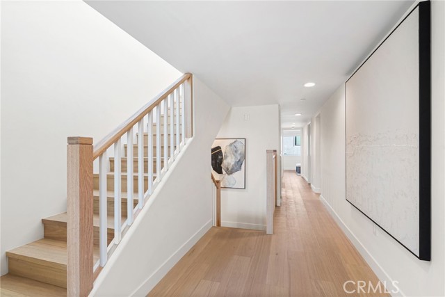 105 A Surfside Avenue, Surfside CA: https://media.crmls.org/medias/ae251003-9e55-4836-8f65-0455643d0c91.jpg