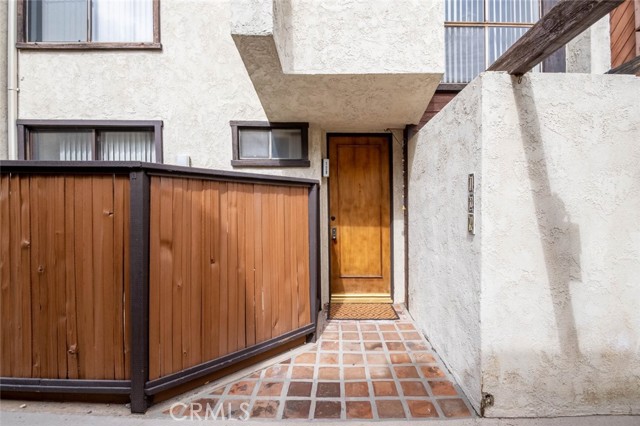 Detail Gallery Image 6 of 42 For 1244 Valley View Rd #129,  Glendale,  CA 91202 - 2 Beds | 2/1 Baths