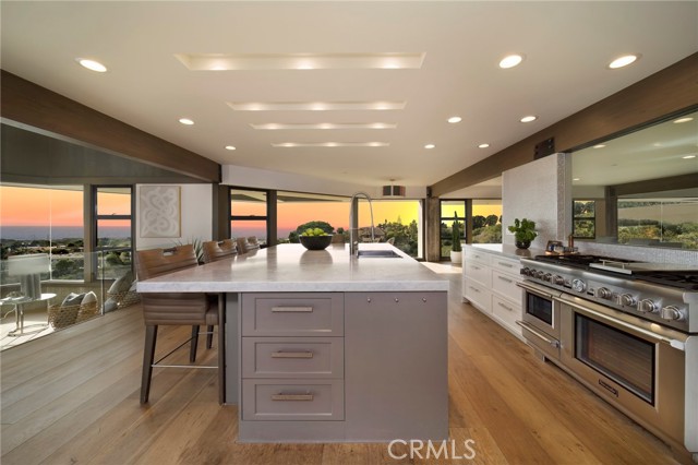 Detail Gallery Image 4 of 47 For 608 via Promontorio, San Clemente,  CA 92672 - 5 Beds | 4/1 Baths