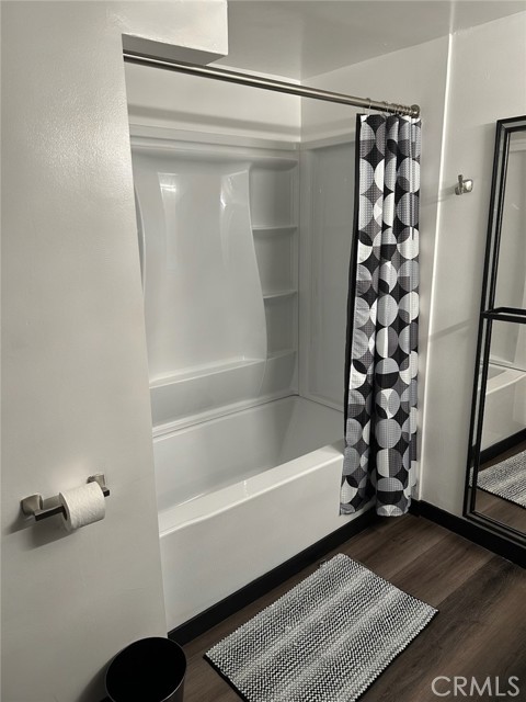 Detail Gallery Image 30 of 41 For 3432 Larissa Dr, Los Angeles,  CA 90026 - – Beds | – Baths