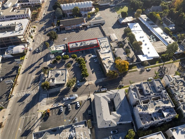 15602 Ventura Boulevard, Encino CA: https://media.crmls.org/medias/ae264cb0-afce-41af-a649-7877b18ba392.jpg