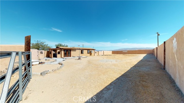 1226 Meldora Avenue, 29 Palms, California 92277, 2 Bedrooms Bedrooms, ,1 BathroomBathrooms,Single Family Residence,For Sale,Meldora,SW24081008