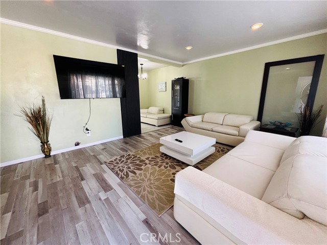 Detail Gallery Image 2 of 25 For 5311 Pirotte Dr, San Diego,  CA 92105 - 2 Beds | 2 Baths