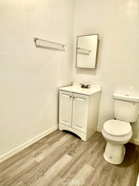 Detail Gallery Image 8 of 13 For 832 W Temple St, San Bernardino,  CA 92410 - 2 Beds | 2 Baths